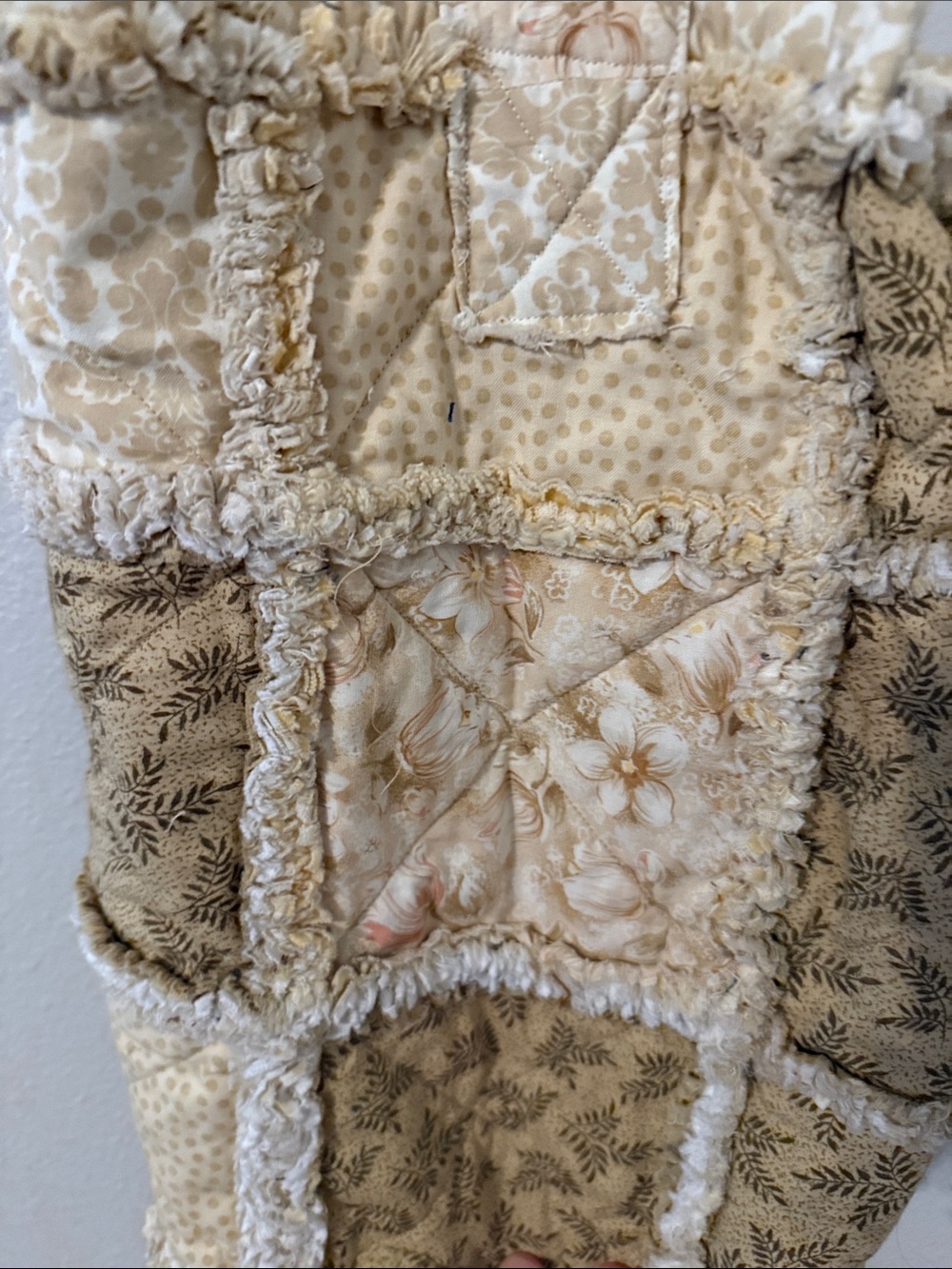 Handmade Rag Patchwork Quilted Tote Bag in Beige and Cream - Picture 3 of 5